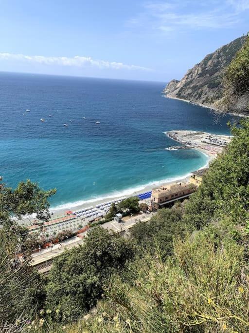 Historic Downtown Home By The Sea With King Bed Monterosso al Mare Exterior foto